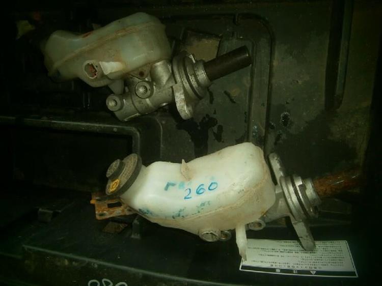 Главный тормозной цилиндр Тойота Премио в Переславле-Залесском 73101